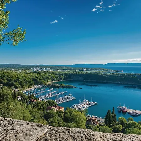 Awesome In With Wifi Διαμέρισμα Omišalj