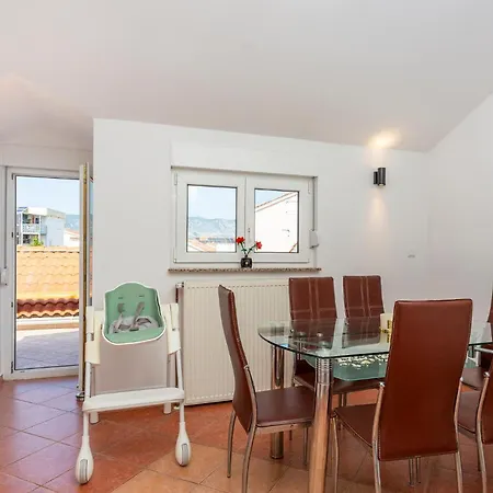 Cozy In With Wifi