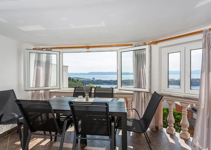 Awesome In With Wifi Omišalj