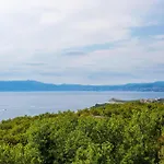Cozy In With House Sea View Omišalj