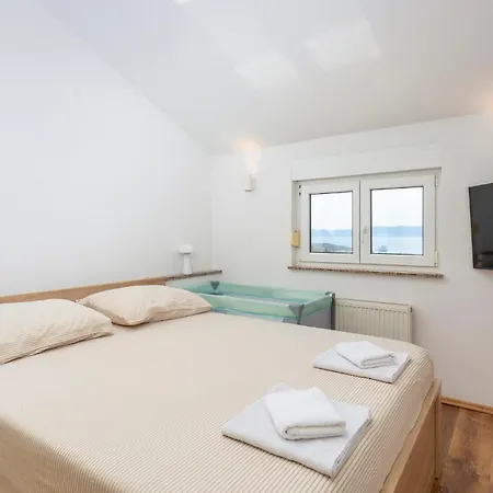 Awesome In With Wifi * Omišalj