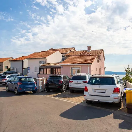 Cozy In With House Sea View * Omišalj